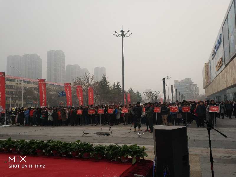 新乡万达广场消防反恐演戏